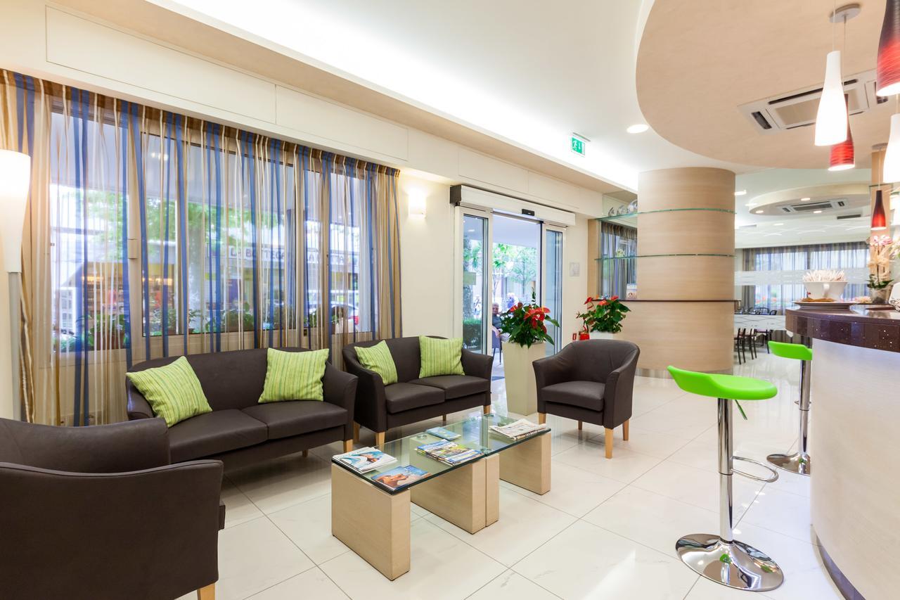 Hotel Adigrat Riccione Exteriér fotografie